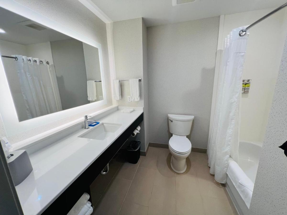 Holiday Inn Express & Suites Salinas By Ihg Ngoại thất bức ảnh